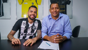 Ceará oficializa a contratação de Dentinho, ex-Corinthians