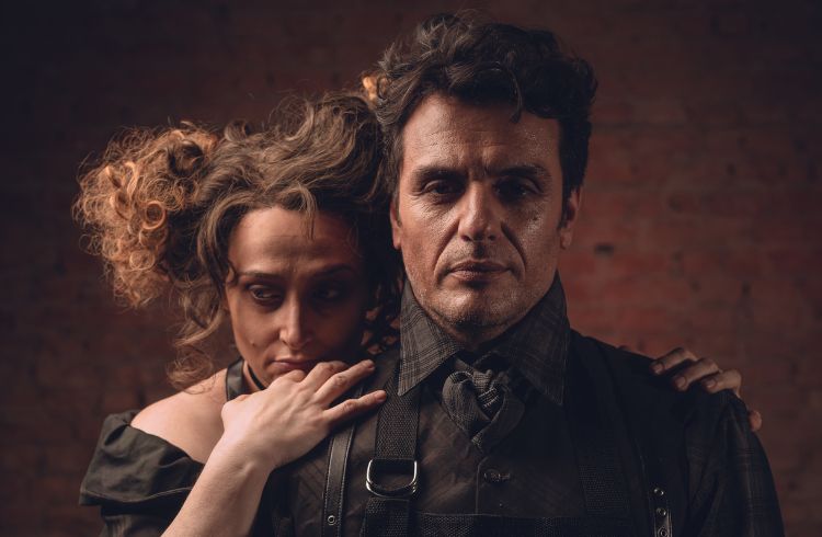 Rodrigo Lombardi invade plateia como sanguinário barbeiro no musical ???Sweeney Todd??? 5 design sem nome 2022 03 18t162546.957