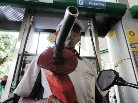 Petrobras reduz preços de venda de gasolina para as distribuidoras