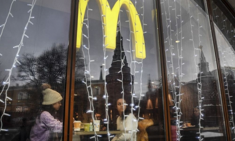 McDonald’s chega a acordo para vender suas 850 unidades na Rússia a empresário local