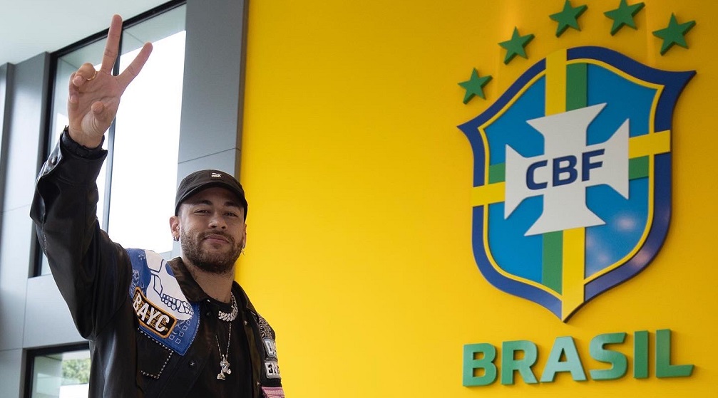 Neymar chegou na sede da CBF para os jogos da seleção nas Eliminatórias