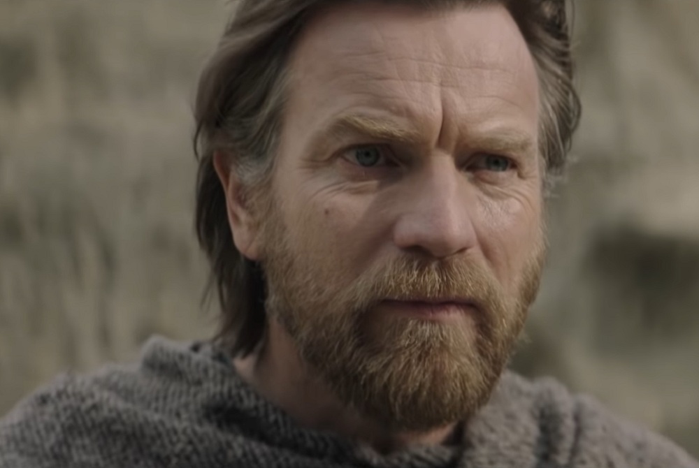 Ewan McGregor caracterizado como o personagem Obi-Wan Kenobi em imagem de trailer