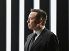 O CEO da Tesla, Elon Musk, participa do início da produção na "Gigafactory" da Tesla em 22 de março de 2022 em Gruenheide, a sudeste de Berlim.