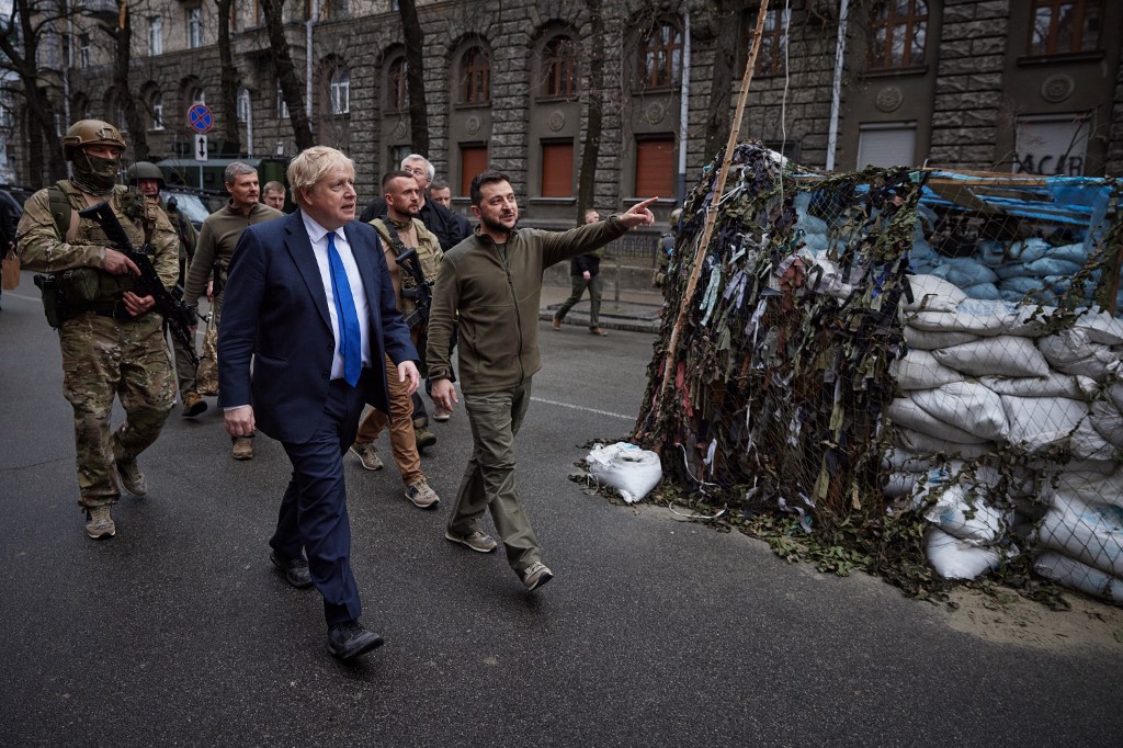 Boris Johnson e Volodymyr Zelensky em Kiev