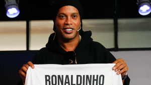 Ronaldinho Gaúcho elogiou o Barcelona de Xavi indicou Raphinha