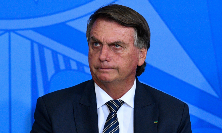 Bolsonaro ironiza fala de Fachin sobre observadores nas eleições: ‘Estarão na sala secreta?’