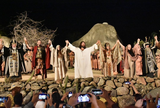 Encenação da Paixão de Cristo em Nova Jerusalém