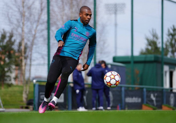 Fernandinho diz que deixará o Manchester City e indica retorno ao futebol brasileiro 1 fernandinho 2