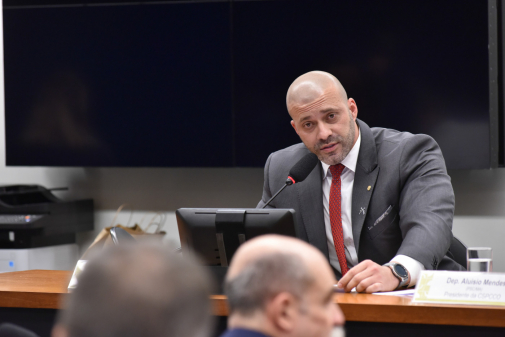 Daniel Silveira 'pode ocupar qualquer posição na Câmara', afirma Ricardo Barros