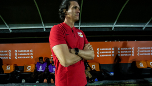 O treinador Maurício Barbieri, do RB Bragantino, ganhou reforços para o restante da temporada 2022