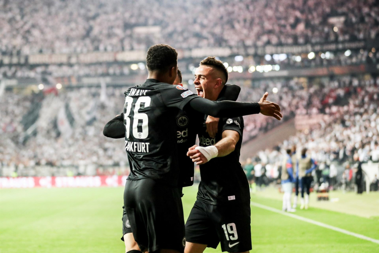 Eintracht Frankfurt se classificou para a final da Liga Europa 2021/2022
