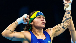 Bia Ferreira é a principal boxeadora brasileira do momento