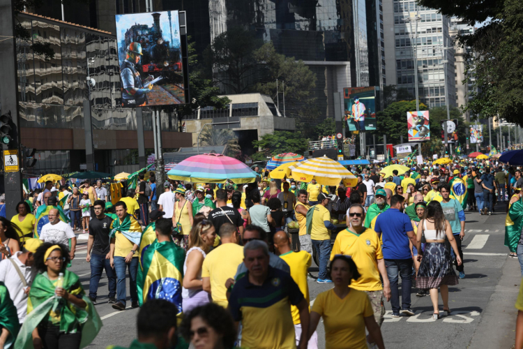 Apoiadores de Bolsonaro em manifestação na Avenida Paulista, em São Paulo