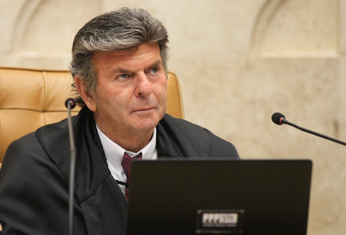 Ministro Luiz Fux preside sessão plenária do STF
