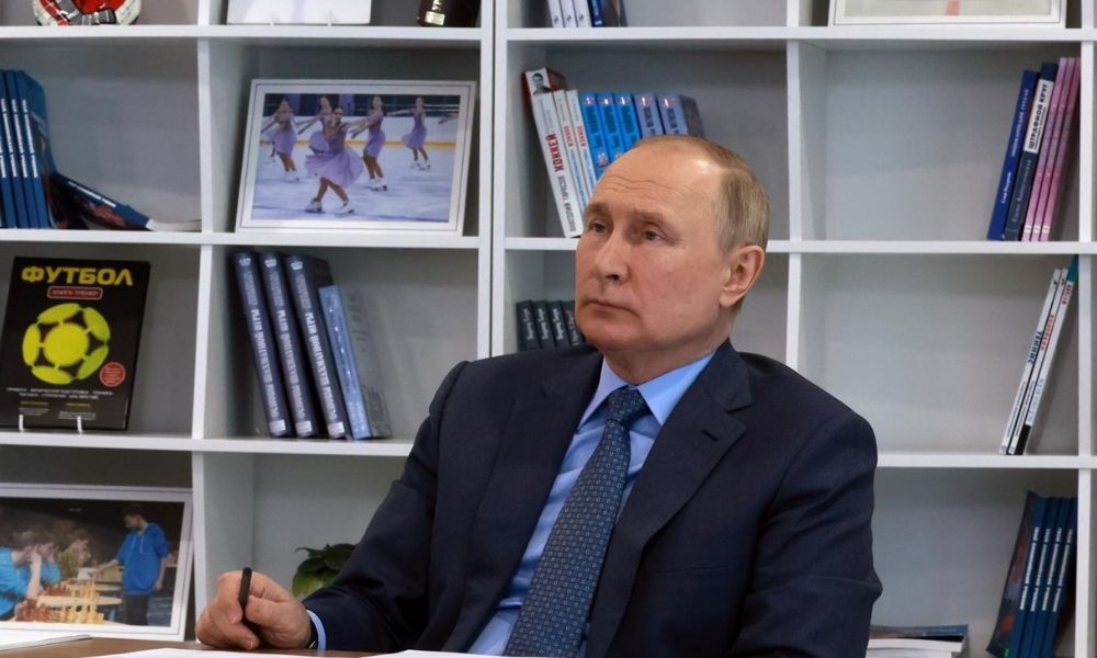 Putin está com câncer e um golpe de Estado está sendo planejado na Rússia, afirma Ucrânia