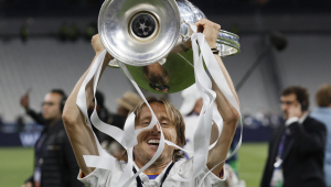 Real Madrid renovou o contrato de Luka Modric até junho de 2023