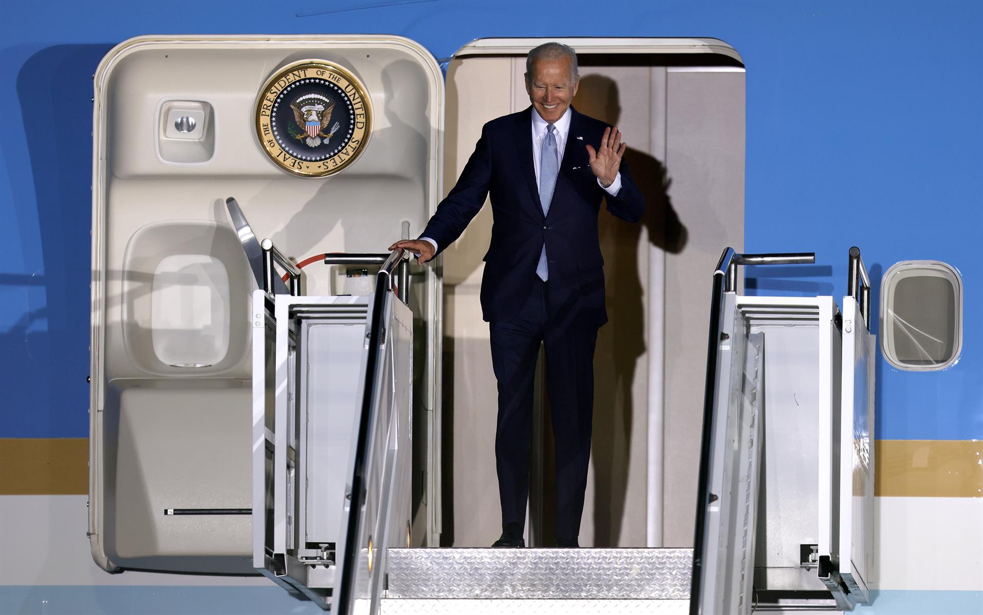 Presidente dos EUA, Joe Biden desembarca na Alemanha, onde participará da cúpula do G7