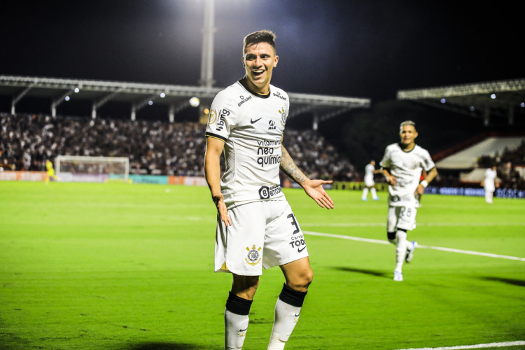 Corinthians sofre, mas vence Atlético-GO e reassume liderança do Brasileiro 7 nsp20220604005 easy resize.com