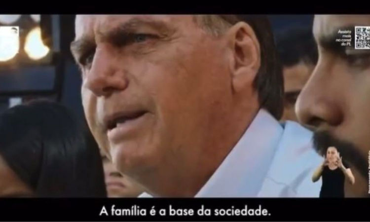 Bolsonaro dialoga com jovens em vídeo