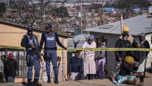 Polícia isolou local onde um dos tiroteios aconteceu, em Soweto