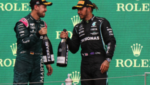 Hamilton homenageia Vettel após alemão anunciar aposentadoria: 'Honra chamar de rival e amigo' 