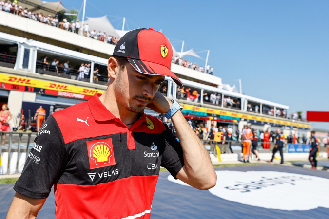 Leclerc, piloto da Ferrari, cometeu um erro crucial no GP da França de Fórmula 1