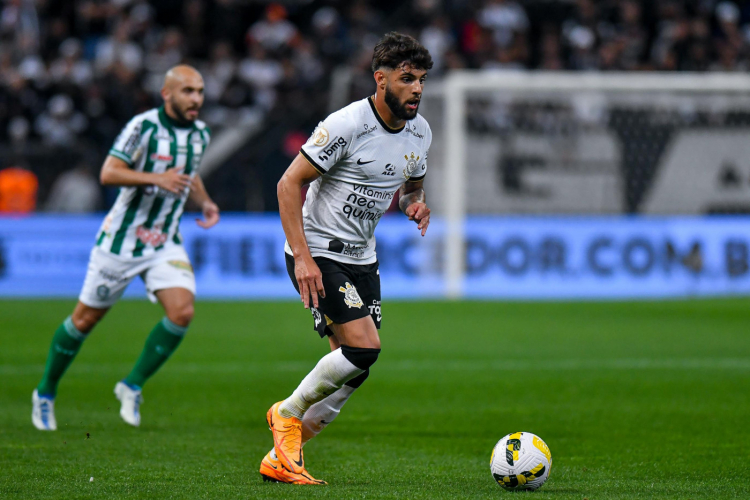 Brasileirão: Em estreia de Yuri Alberto, Corinthians vence o Coritiba por 3 a 1 1 fup20220720533