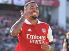 Gabriel Jesus marcou seus primeiros gols no Arsenal durante amistoso de pr&eacute;-temporada