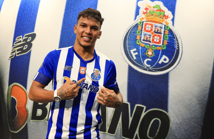 Porto anuncia contratação de atacante Gabriel Veron, ex-Palmeiras 5 gabriel veron 2