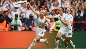Com gol na prorrogação e recorde de público, Inglaterra conquista a Euro feminina