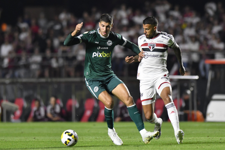 São Paulo empata com o Goiás em jogo movimentado e fica longe do G-6 3 odr20220723013