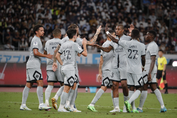 Jogadores do PSG comemorando