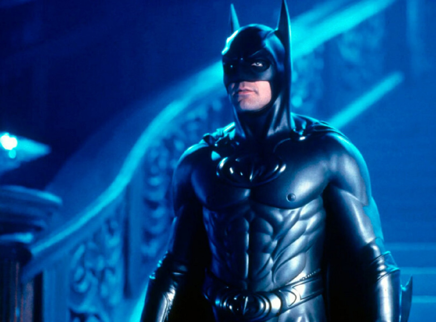 Arriba 44+ imagen traje batman george clooney