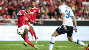 David Neres brilhou na vitória do Benfica sobre o Dínamo de Kiev, pela Liga dos Campeões
