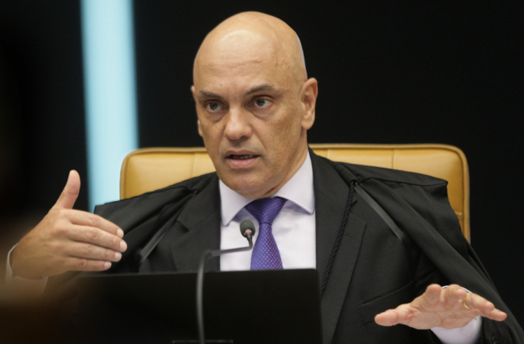 Moraes diz que partidos que usarem candidatas laranjas terão ‘prejuízo muito grande’