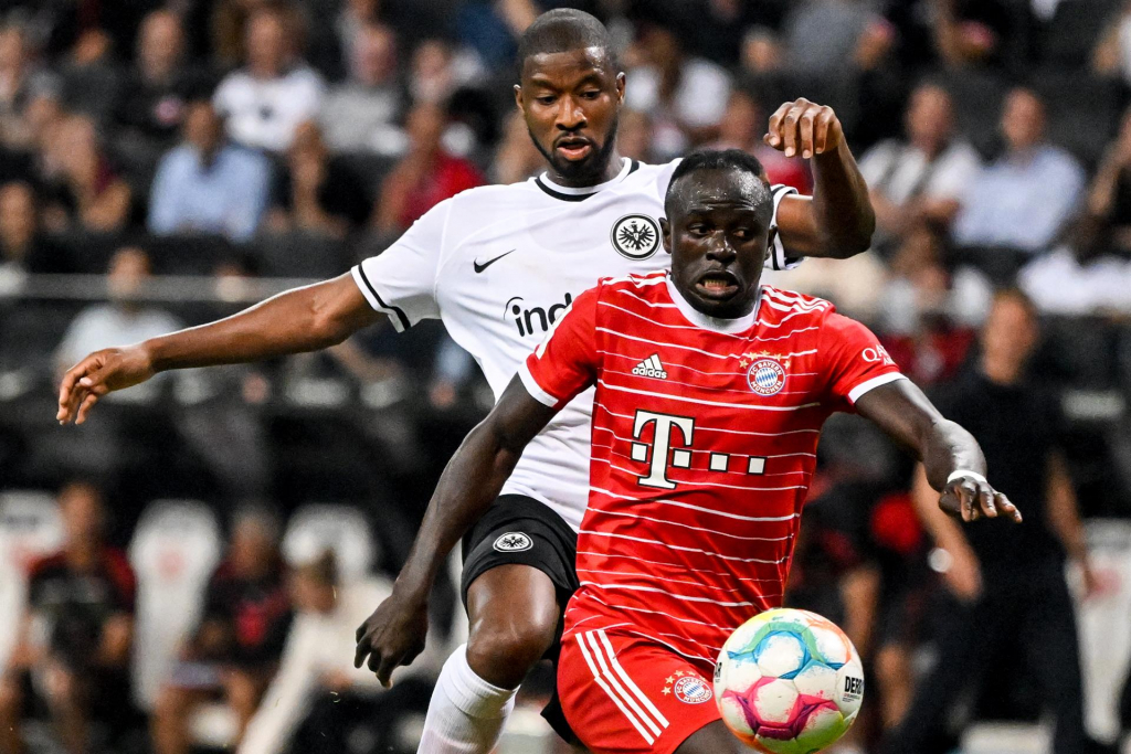 Sadio Mané marcou em sua estreia no Bayern de Munique, diante do Eintracht Frankfurt, pelo Alemão