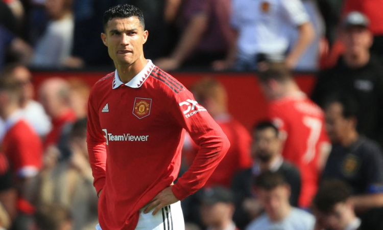 Cristiano Ronaldo se recupera de dores no quadril e volta ao time do  Manchester United no sábado, futebol inglês