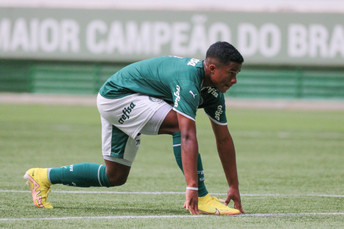 Endrick é indicado ao prêmio de melhor jogador do sub-20