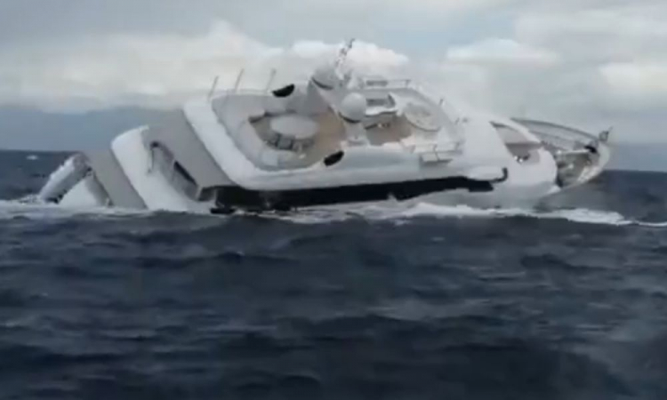 yacht sinking in the mediterranean sea