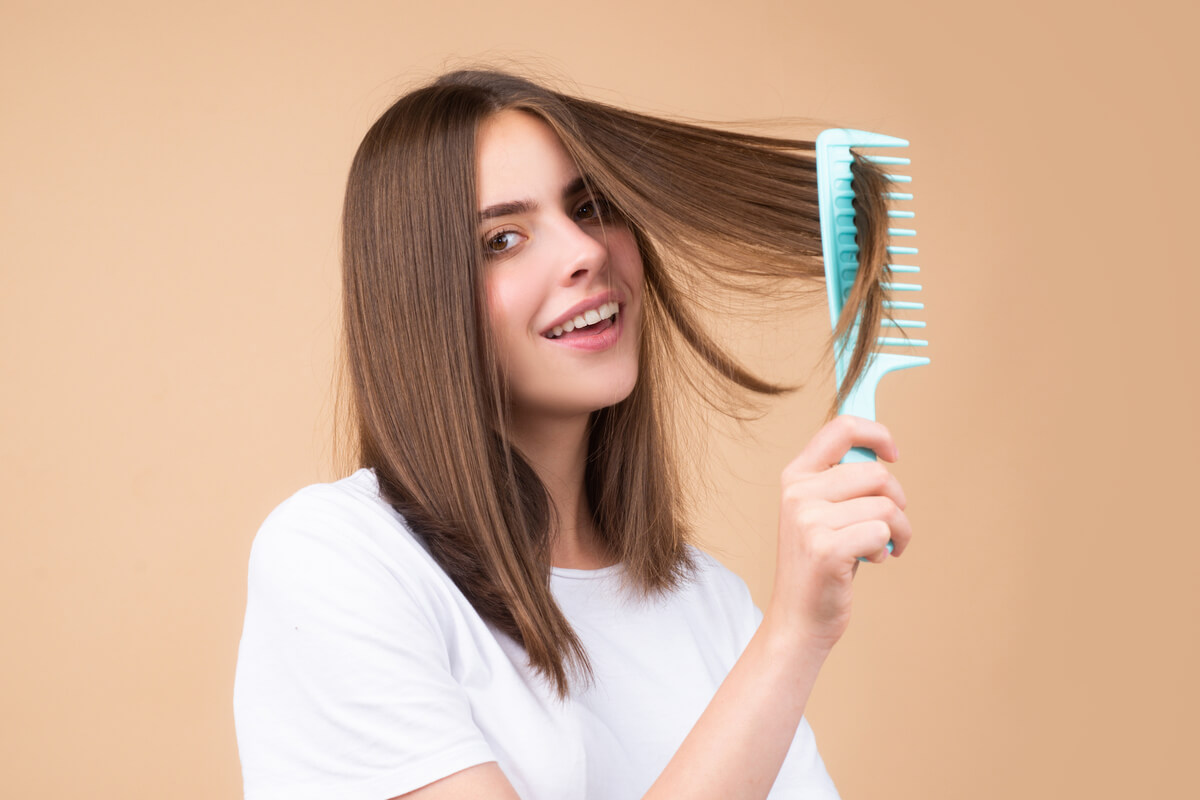 Mentira sobre queda de cabelo interfere na busca por tratamento profissional 
