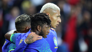 Campeonato Inglês: Raphinha se machuca e preocupa Tite; Richarlison marca  em retorno ao Everton