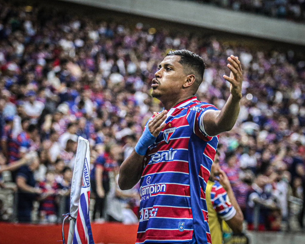 Flamengo perde para o Fortaleza e chega ao quarto jogo seguido sem vitória no Brasileirão