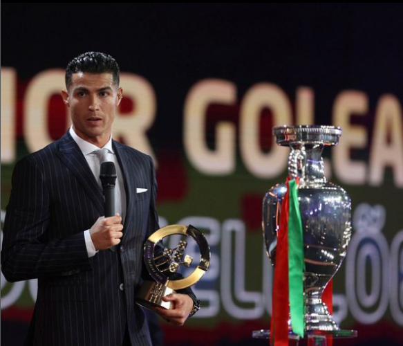 Cristiano Ronaldo descarta adeus da seleção na Copa: ???Quero jogar a Euro 2024??? 3 cristiano
