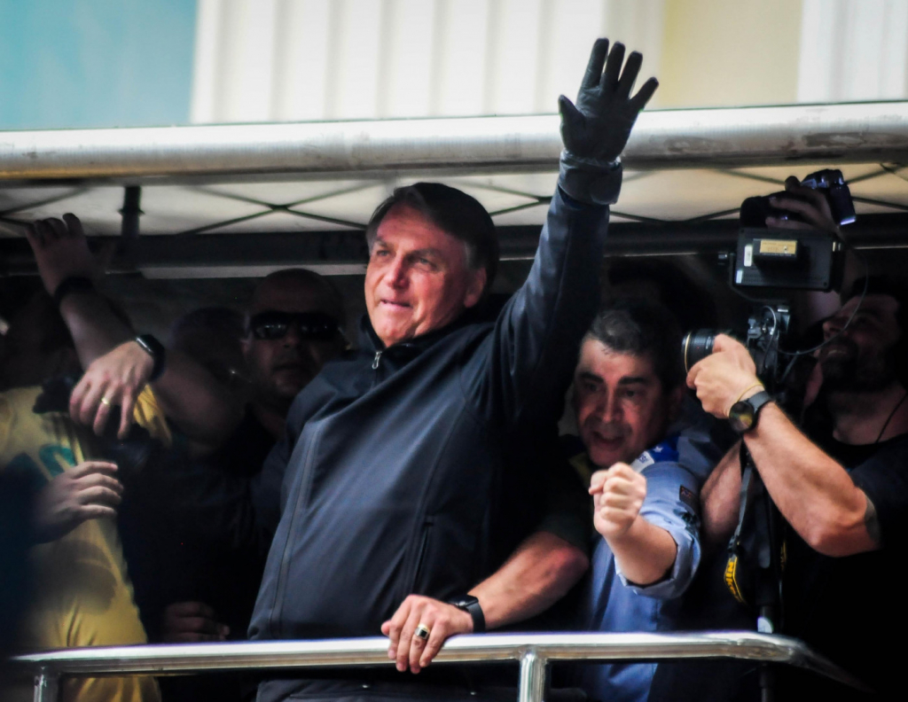 Bolsonaro reforça bom desempenho da economia durante comício em Sorocaba