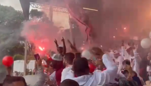 Torcida do São Paulo faz a festa antes da final da Copa Sul-Americana