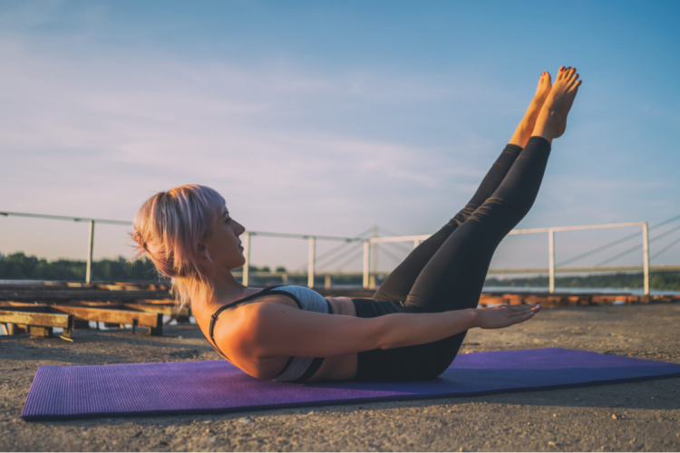 10 exercícios de pilates para você fazer em casa