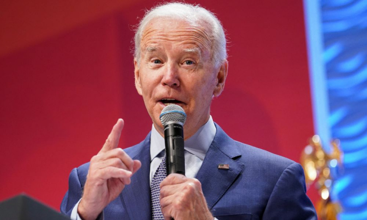 biden frees relatives of his mature wife (1)