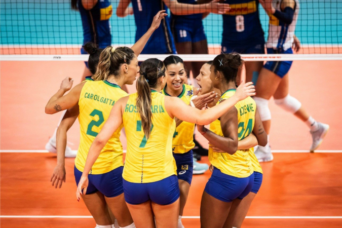 O Brasil venceu a Itália por 3 a 1 e avançou à final do Mundial de vôlei Feminino