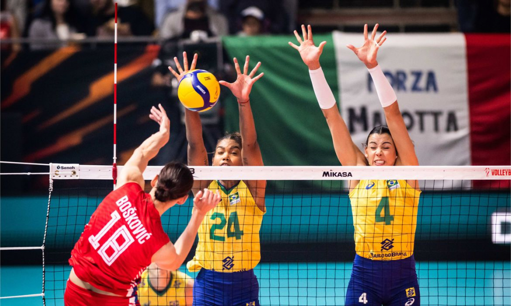 Seleção brasileira feminina de vôlei derrota o Canadá, no Mundial