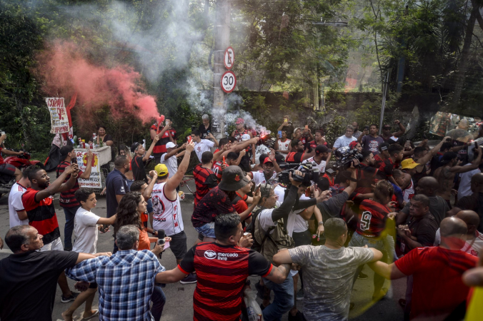 torcida do flamengo se despede do time